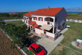 Гостиница Apartments Armitage family friendly  Привлака